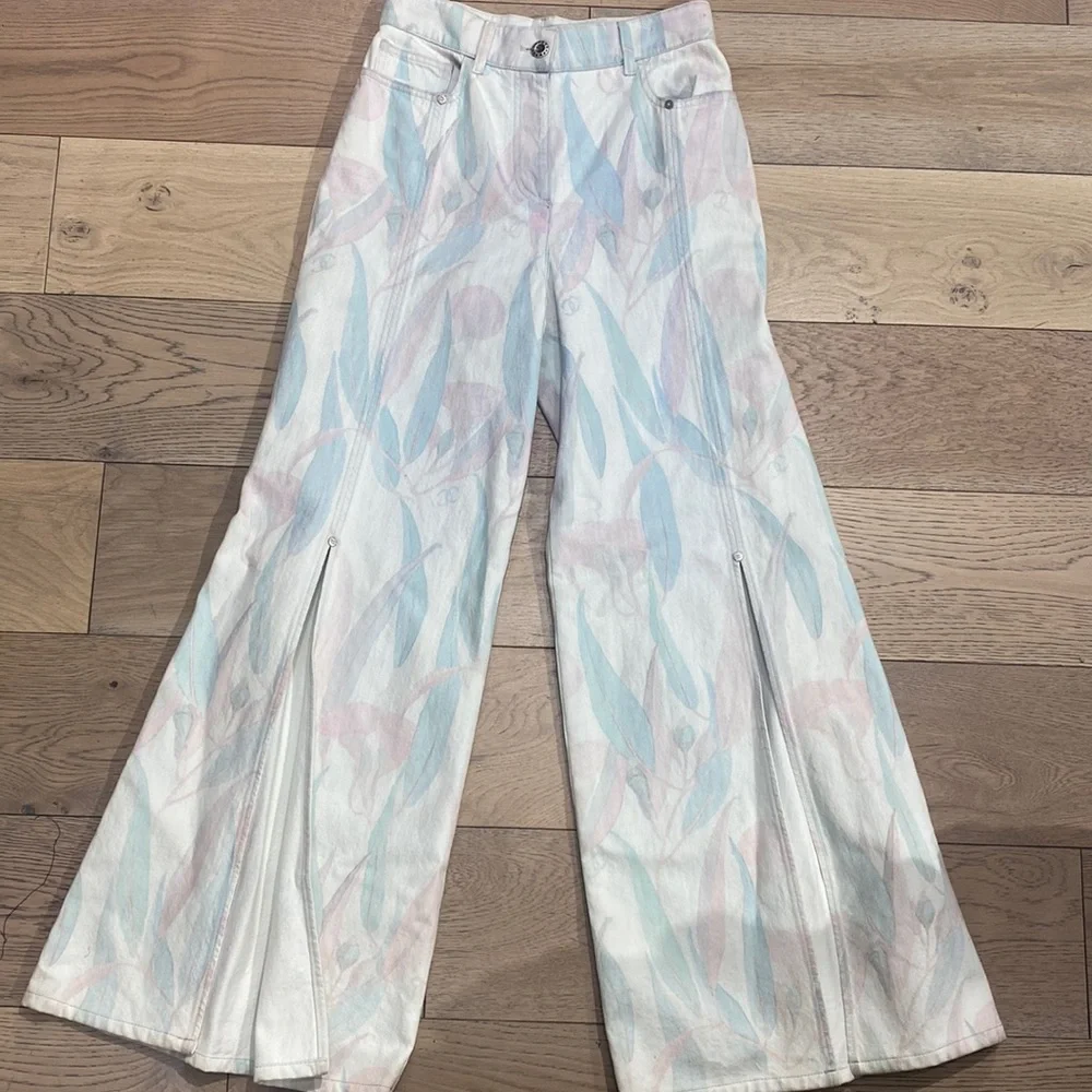 Chanel jeans size 40 - Picture 1 of 5